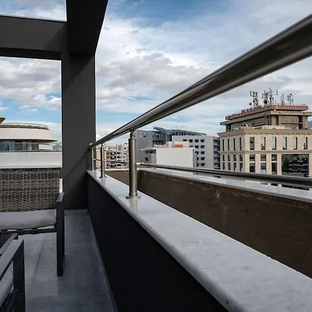Apartment μεζονέτα με θέα στο πάρκο σταύρος νιάρχος One